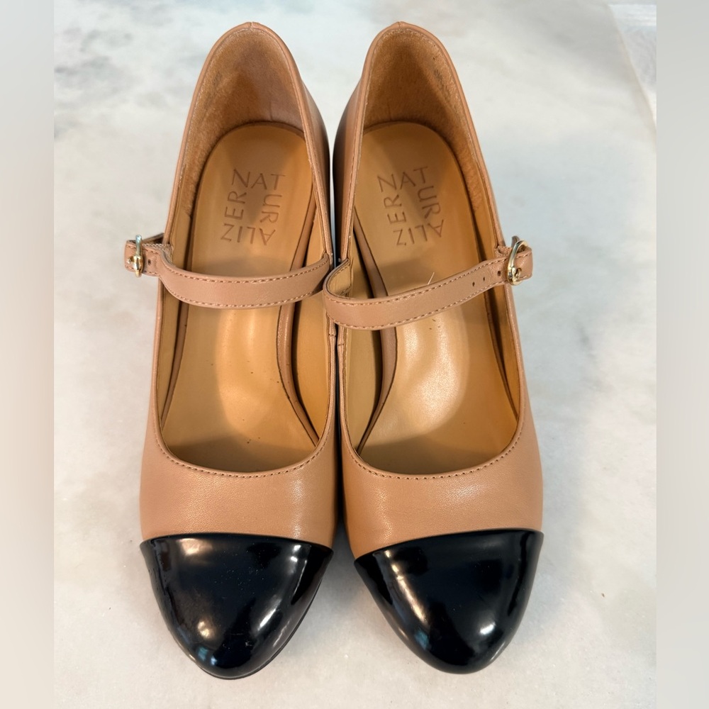 Naturalizer Mary Jane Cap Toe Pump Sz 5.5